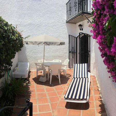 Pinos 20 Menyber Villa Nerja Exteriör bild