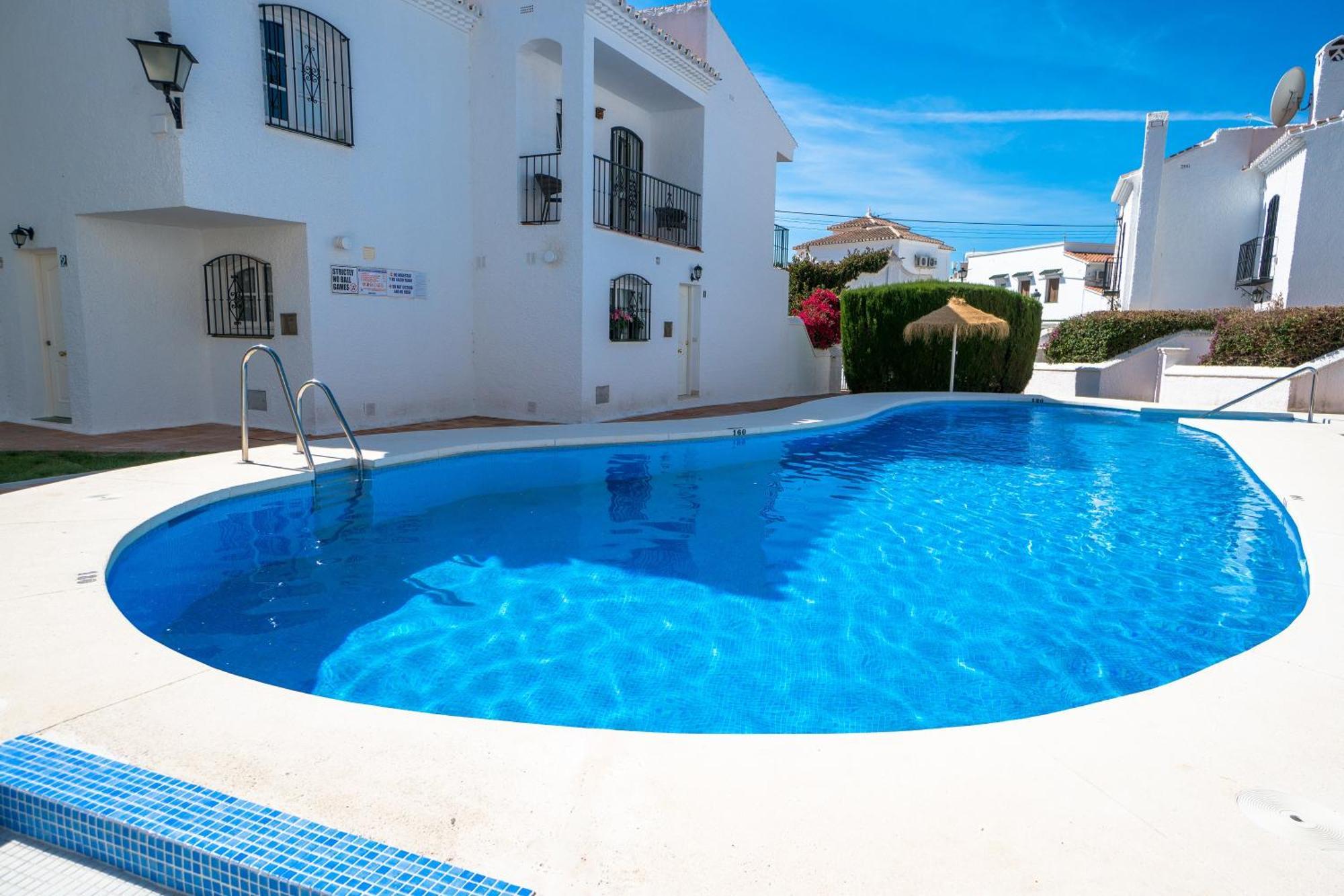 Pinos 20 Menyber Villa Nerja Exteriör bild