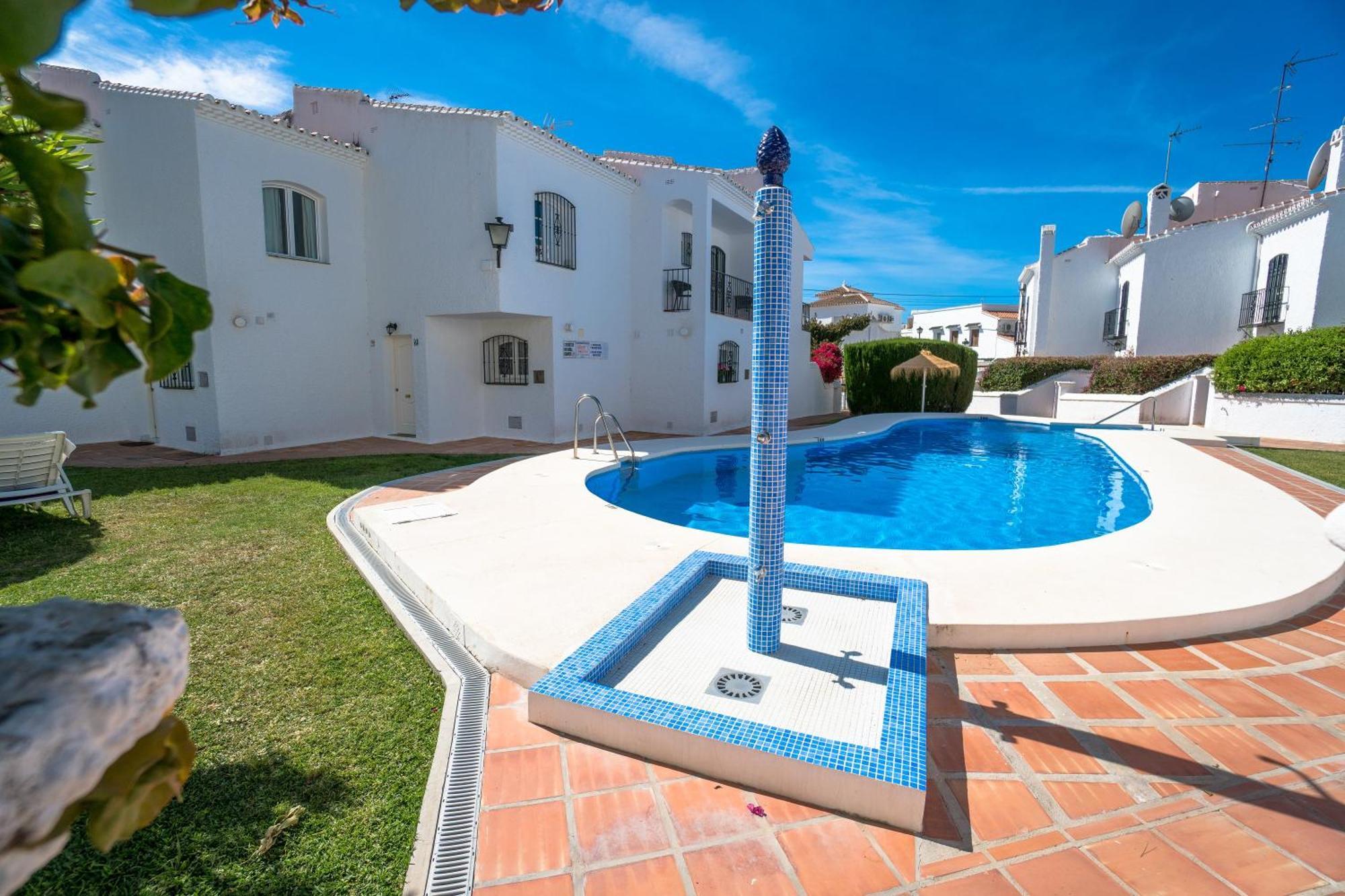 Pinos 20 Menyber Villa Nerja Exteriör bild