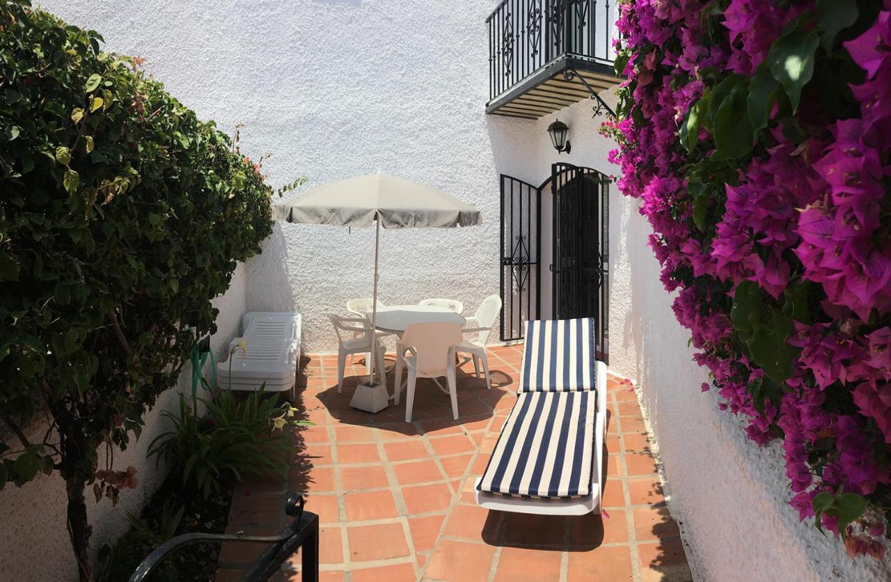 Pinos 20 Menyber Villa Nerja Exteriör bild
